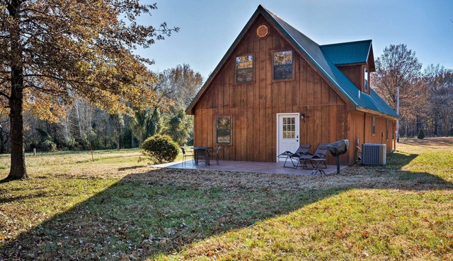 Luxury Cabin w/Pond, Working Ranch Near Nevada