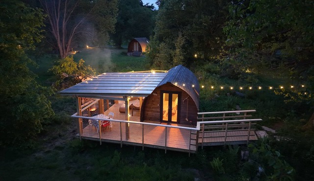 Luxury Cabin With Hot Tub & Pergola
