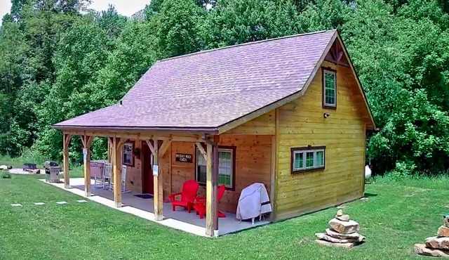 Luxury Cabin with Hot Tub Spa adjacent to 16,000 Acres of Gamelands