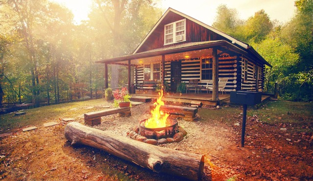 Luxury Cabins near Pigeon Forge | Family Friendly | Pet Friendly