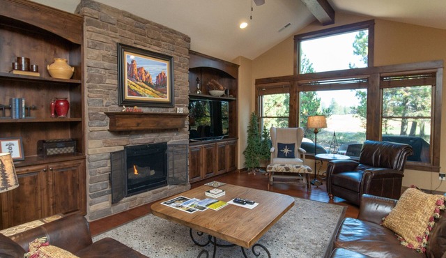 Luxury Caldera Retreat with Hot Tub, Patio & Foosball