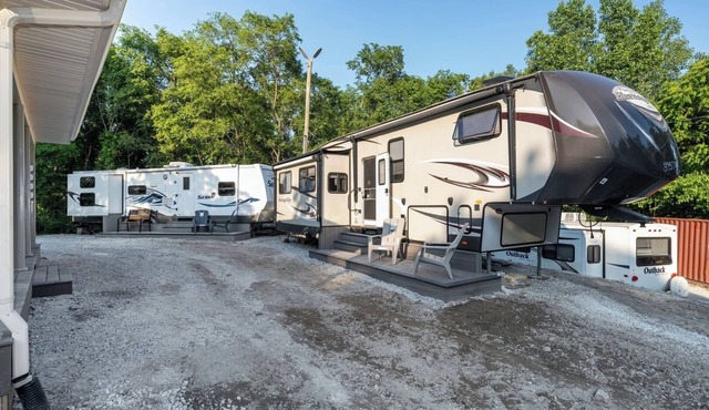 Luxury Camper in Dunes | Grill + Fire Pit