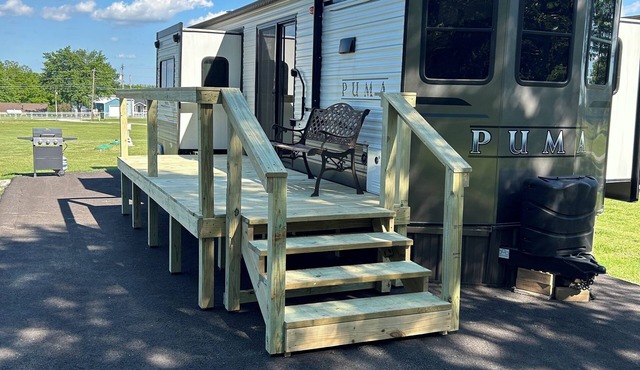 Luxury Camper With All The Amenities!