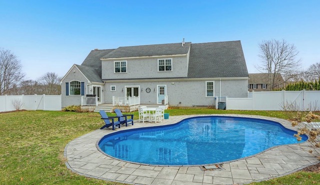 Luxury Cape Cod Summer Rental with Pool RPMS180