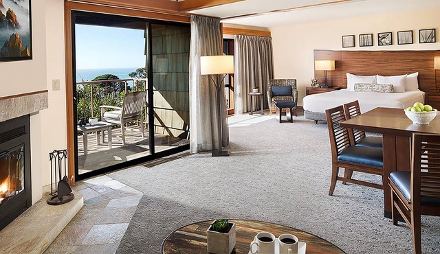 Luxury Carmel 1-Bedroom Highlands Inn Villa + Amenities