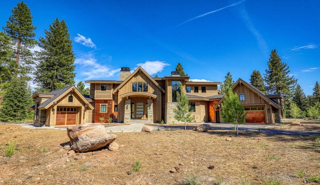 Luxury Carson Range Chateau | Private Hot Tub, Golf & Club Amenities
