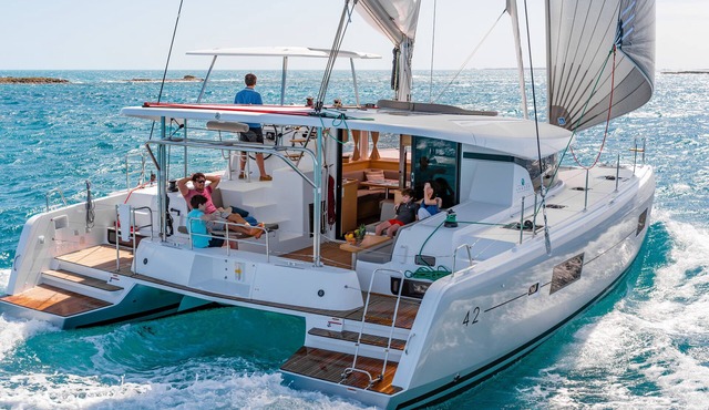 Luxury Catamaran Lagoon 42, islands from Dubrovnik to Split, AC & Generator
