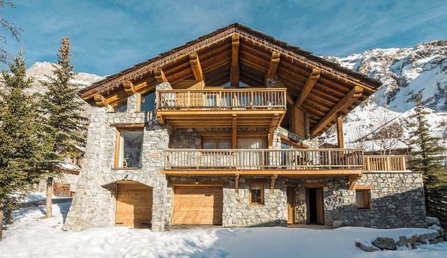 Luxury Catered Ski Chalet Blackcomb in Val d'Isere, France LVDI-4