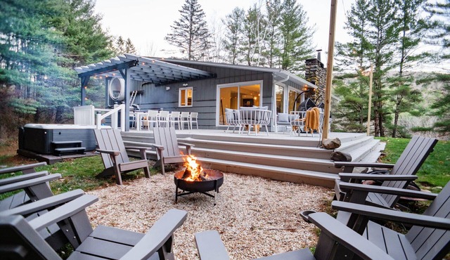 *Luxury Catskill MNTN 5BR 3Bath Villa Hot Tub/Fire Pit,Ski