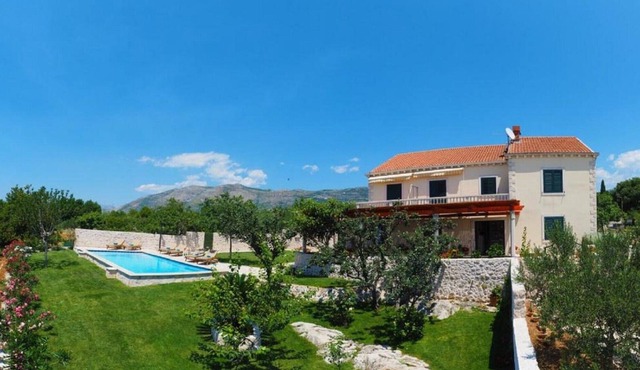 Luxury Cavtat Villa | Villa Antonija | 4 Bedrooms | Private Pool | Rural Setting