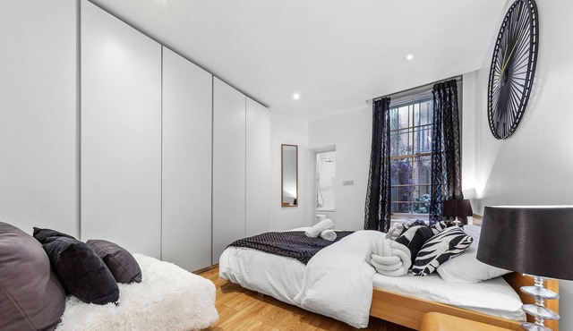 Luxury Central Soho Retreat