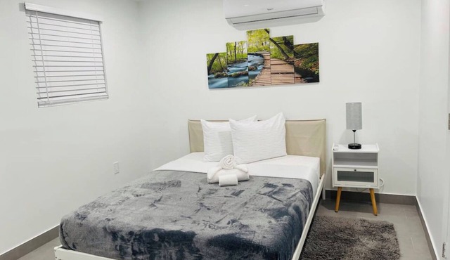 Luxury! Centrally Located 1 Bedroom Apart Orlando.