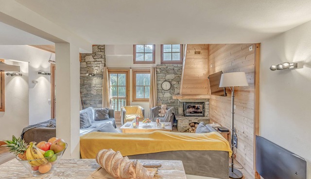 Luxury chalet, 6 bedrooms, 6 bathrooms, parking, Tignes