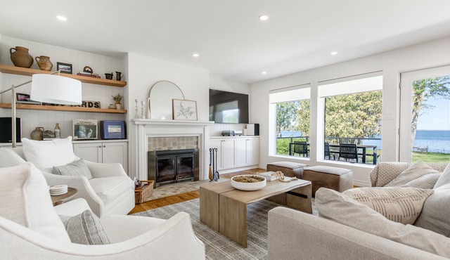 Luxury Chalet Cottage Simcoe