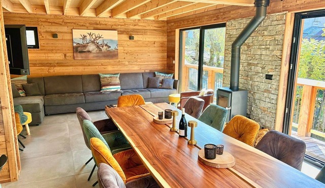Luxury chalet for 12 in Nancroix, with WIFI and private parking