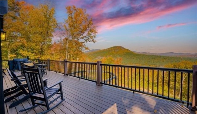 Luxury Chalet w/Hot Tub + Sauna | Near Slopes