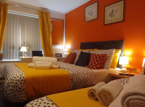 Luxury City Apartment with 4 Bedrooms