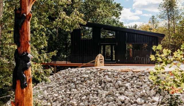 Luxury Cliffside Hammock House