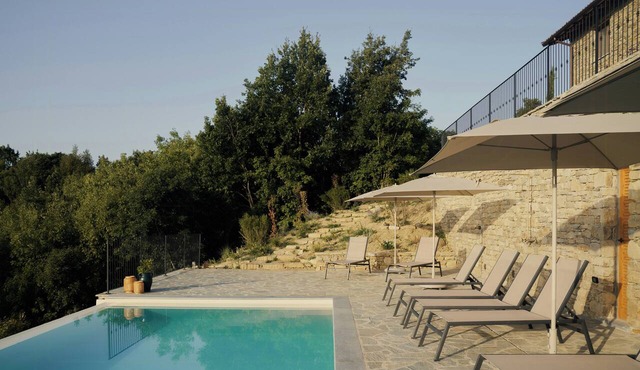 Luxury Cloud-level villa near Roccaverano in Mombaldone
