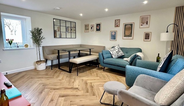 Luxury Coastal Cottage