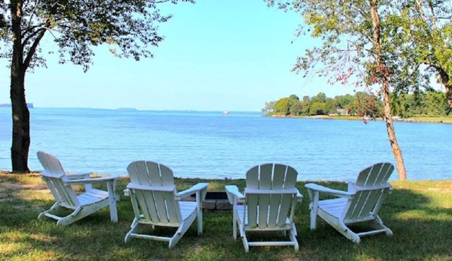 LUXURY COASTAL FARMHOUSE WATERFRONT W/HEATED POOL, DOCK, GOURMET KITCHEN