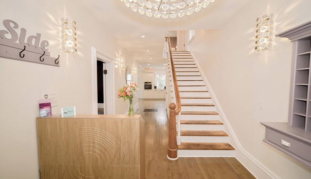 Luxury Coastal Home on the ocean/Sleeps 10/Downtown St. Andrews/4BR/2.5 baths