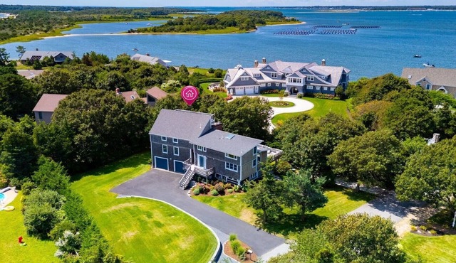 Luxury Coastal Retreat in the Private Gated Community (2426)