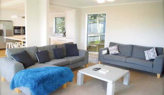 Luxury Coastal Retreat in New Plymouth