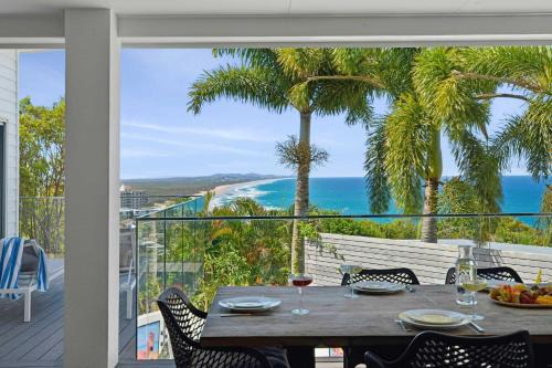 Luxury Coastal Retreat Ocean Views & 5 Minutes to the Beach