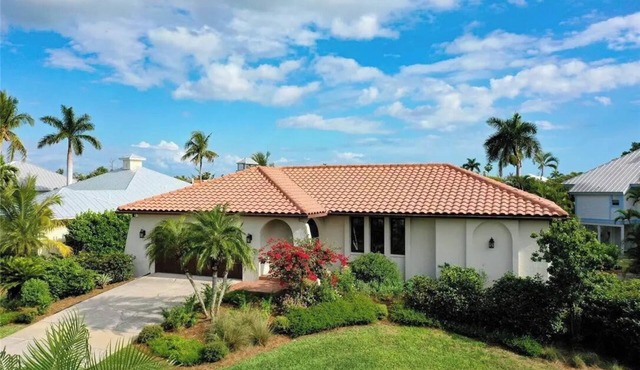 Luxury Coastal Retreat | Salt Water Heated Pool