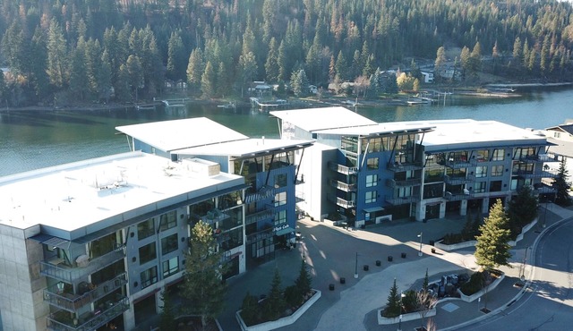 Luxury Coeur D’ Alene Condo, steps from the Spokane River and Centennial Trail.