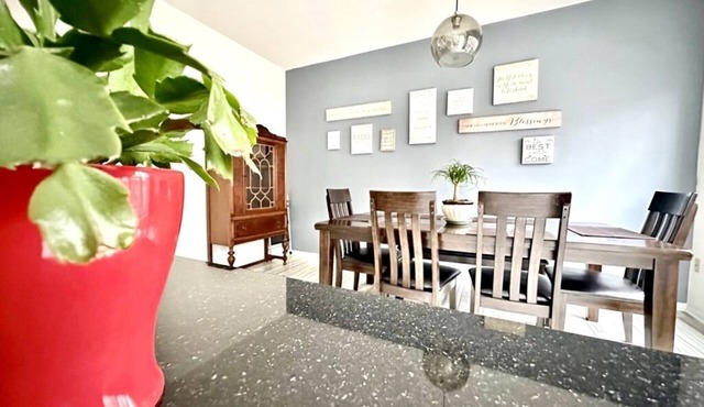 Luxury Comfort Near Quantico, Winery and Downtown Fredericksburg