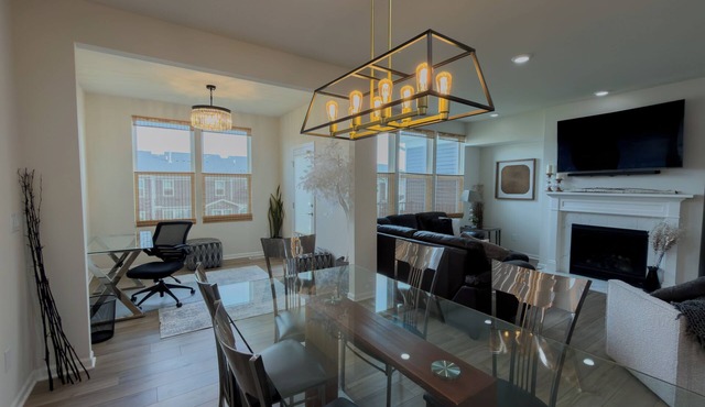 LUXURY Comfy Condo in Charming Milford