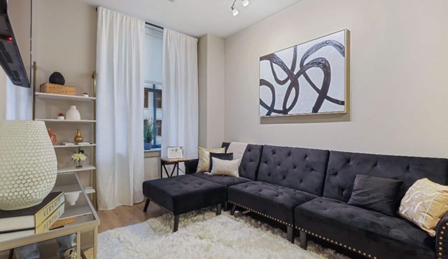 Luxury Condo Downtown Harbor Views/Nurse Haven