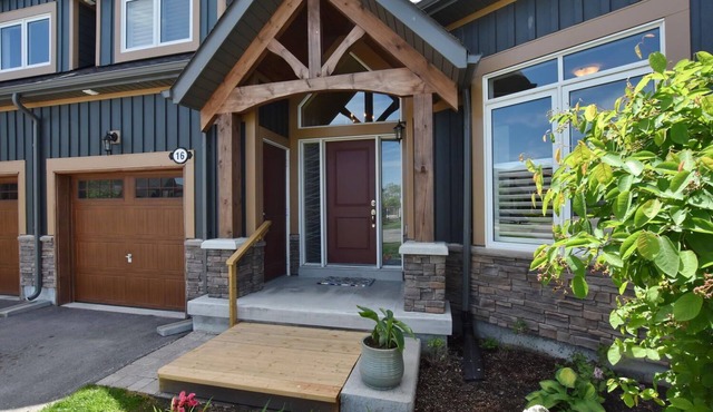 Luxury Condo for 4 month Summer Rental on Golf Course