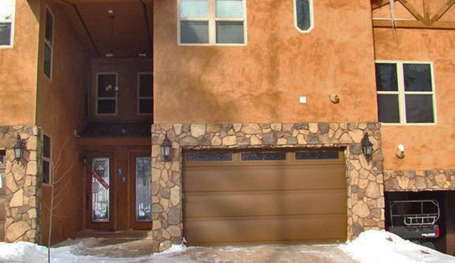 Luxury Condo in Brian Head, Beautiful Amenities, Easy Walk/Ski To Slopes