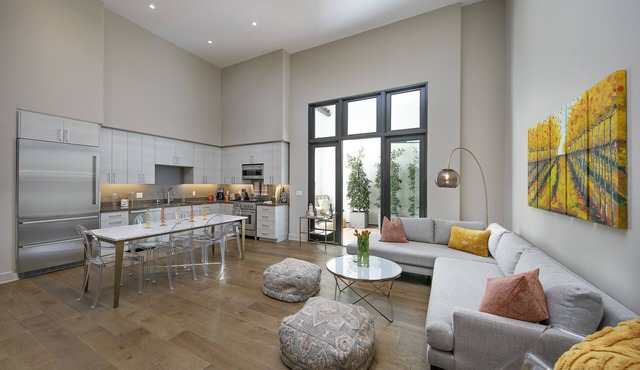Luxury Condo in Heart of Downtown Santa Barbara