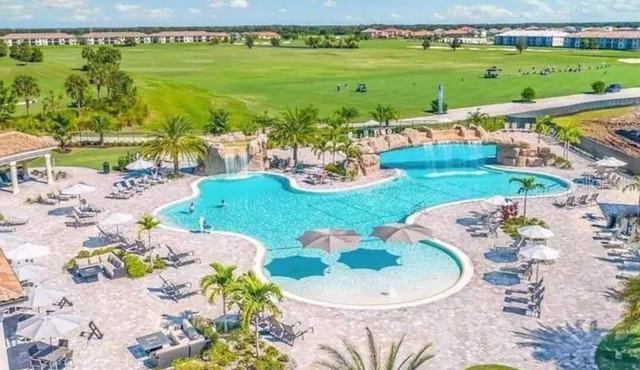 Luxury Condo in Upscale Lakewood National Golf CommunitynExperience the Best