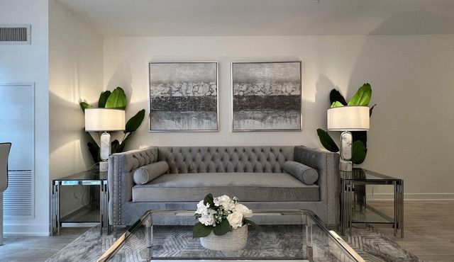 Luxury Condo King West Entertainment District