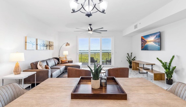 Luxury Condo with River Views Merritt Island