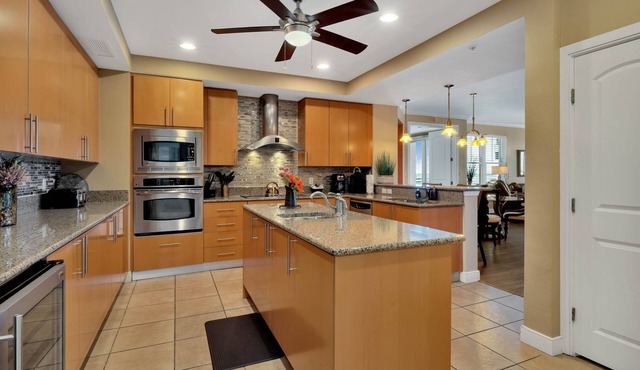 Luxury Condo With A Sunset Riverview