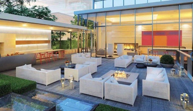 Luxury Condo Yorkville Pool gym