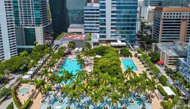 Luxury Condos at Four Seasons