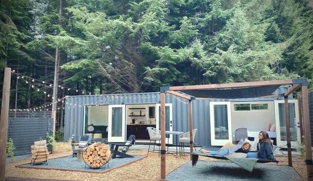 Luxury Container Under The Trees ~Soaking Tub~