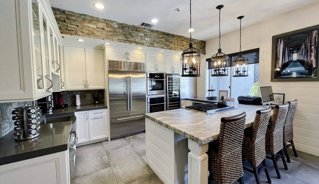 Luxury Coronado Home 500ft to Beach, Ferry, & Restaurants + Rooftop