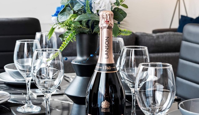 Luxury Cosy 2bed 2Bath In the Lanes Sleeps 8