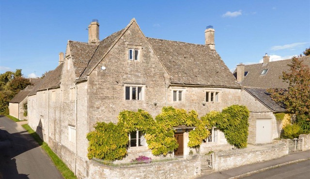 Luxury Cotswold Holiday Home - Green Farm House