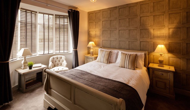 Luxury cottage by the sea/golf course, harbour, 5 bed,parking,garden,petfriendly