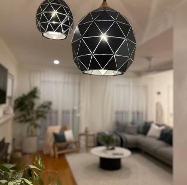 Luxury Cottage in Centre of Village, close to Hot Springs