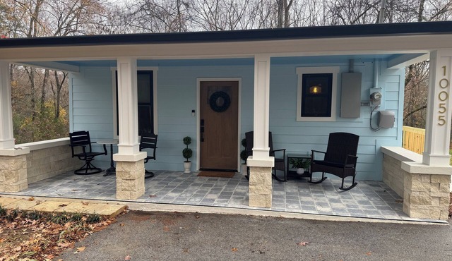 Luxury Cottage "Sparrow" full of amenities in Collegedale perfect for a getaway!